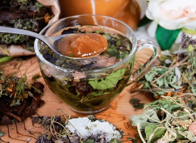 Antiparazitárny odvar na báze liečivých bylín